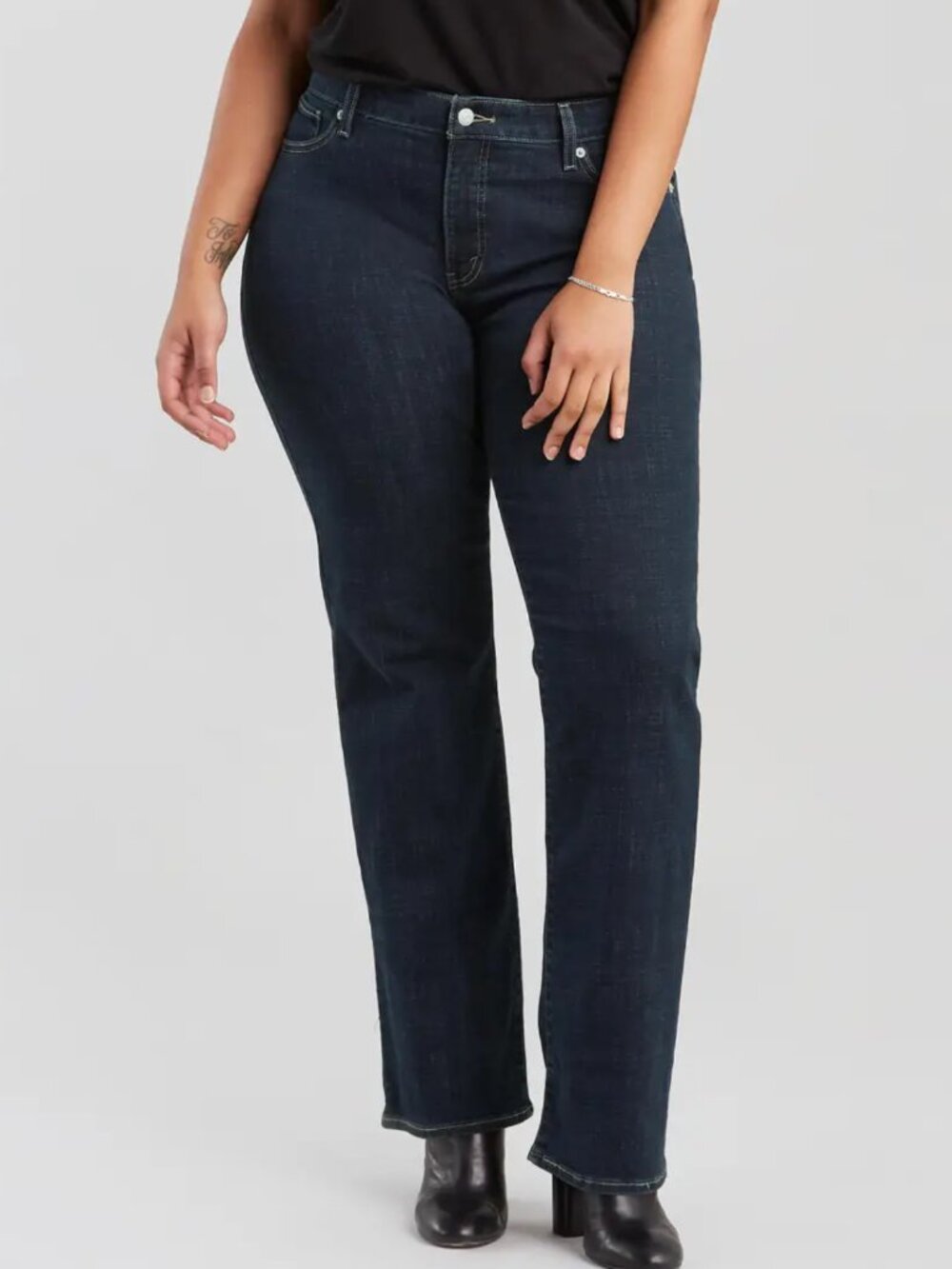 NWT Levi Strauss Classic Bootcut Mid Rise Easy Through Hip and Thigh Jeans | 20W